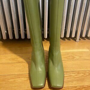 NEW NEVER WORN Alohas East Evergreen Knee High Heeled Boots - Green (Size 6)